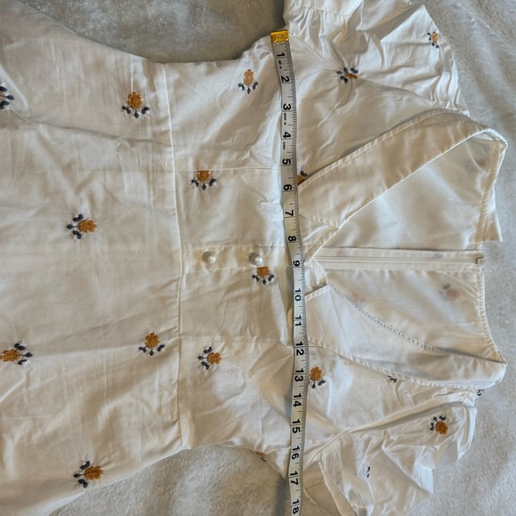 White Floral Embroidered Dress - Picture 4 of 6